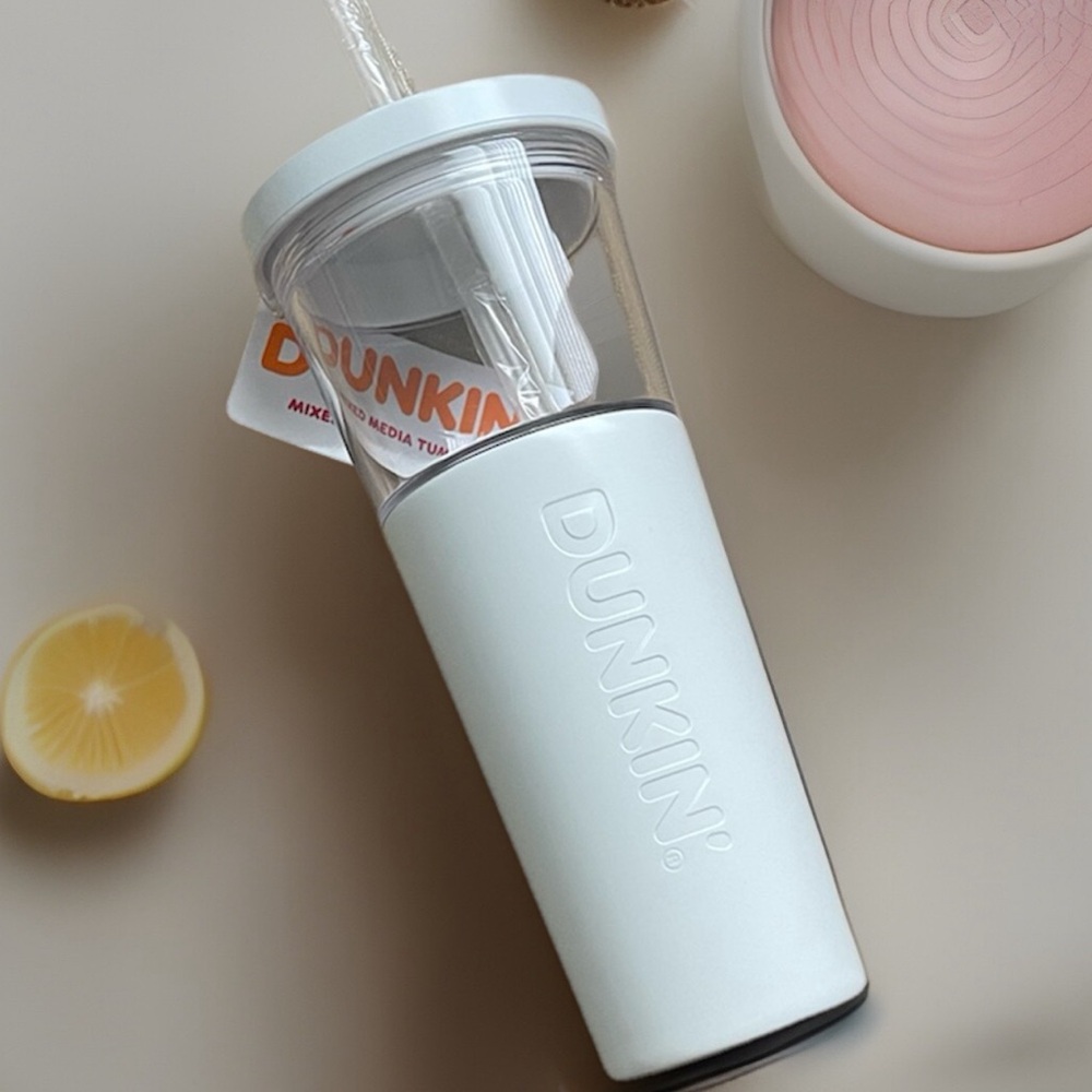New DUNKIN 2025 - 28oz/12oz Mixed Media Tumbler•2 in 1 Stainless/Acrylic WHITE